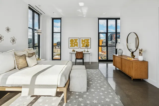 $4,100,000 | 900 West Washington Boulevard, Unit PHW, Chicago, IL 60607