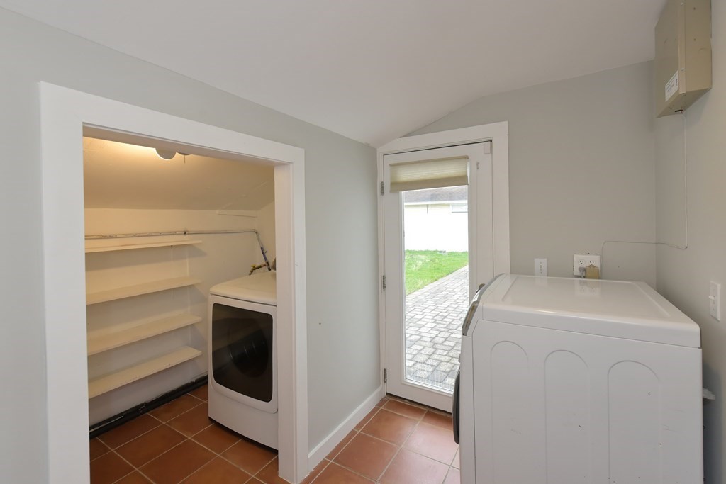 10 Tara Road Framingham, MA 01701 - Photo 14 of 38 Gallery Image 14