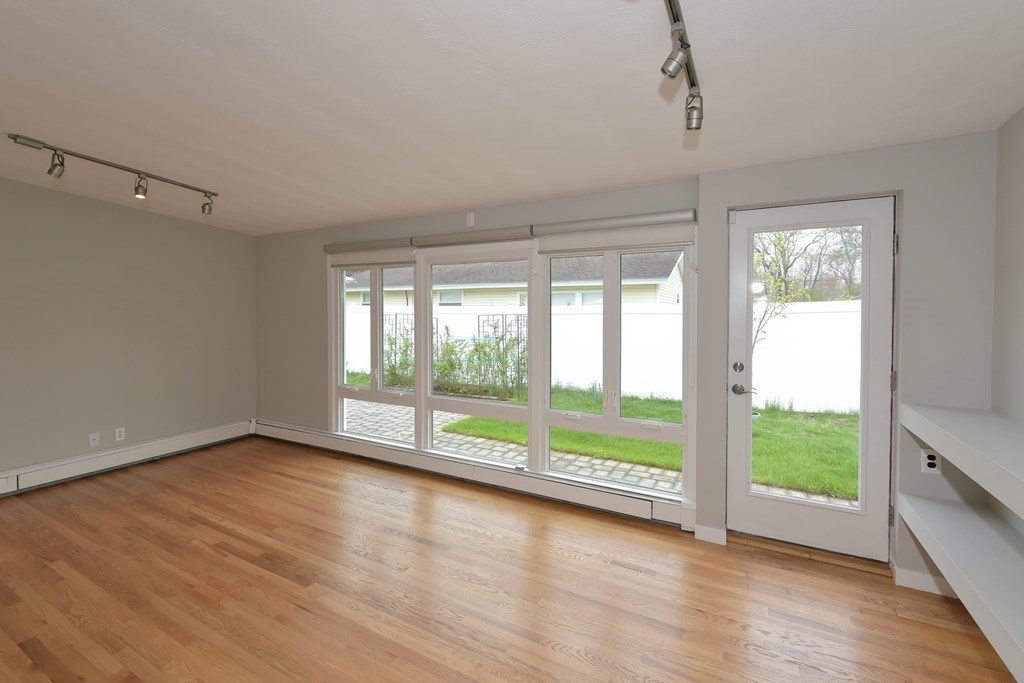 10 Tara Road Framingham, MA 01701 - Photo 18 of 38 Gallery Image 18