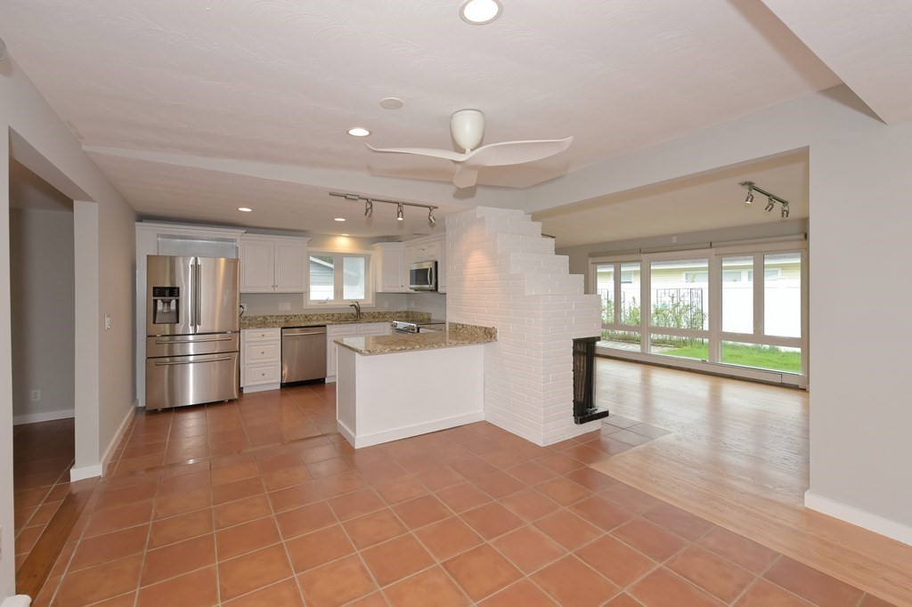 10 Tara Road Framingham, MA 01701 - Photo 19 of 38 Gallery Image 19