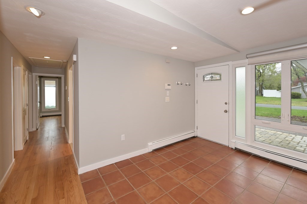 10 Tara Road Framingham, MA 01701 - Photo 24 of 38 Gallery Image 24