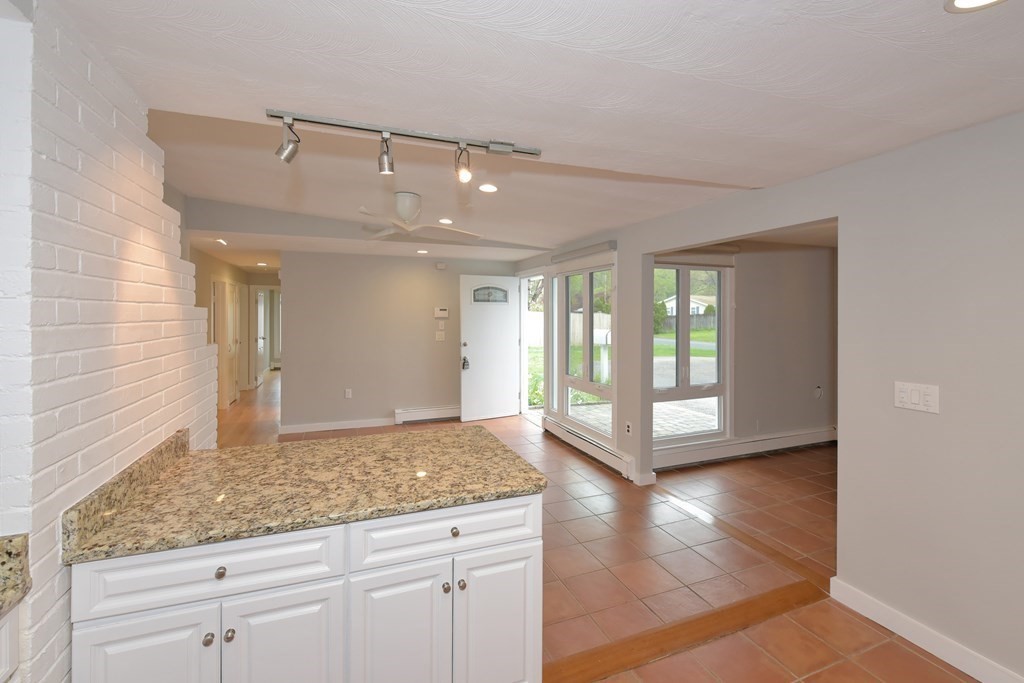 10 Tara Road Framingham, MA 01701 - Photo 8 of 38 Gallery Image 8