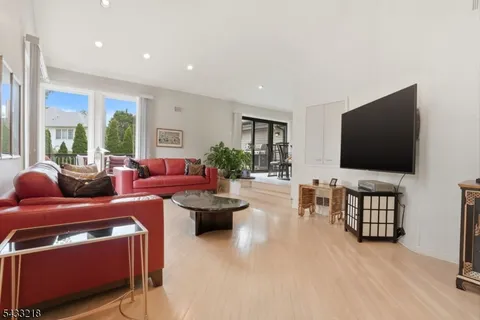 $1,399,000 | 1 Timber Rock Court, Cedar Grove, NJ 07009