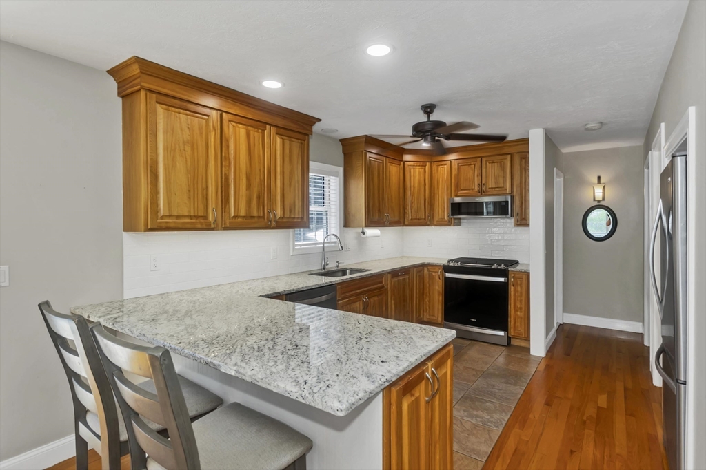 25 Sylvia Street Three Rivers, MA 01080 - Photo 4 of 27