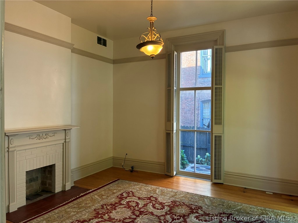 512 East Main Street, Unit 1 Madison, IN 47250 - Photo 4 of 20