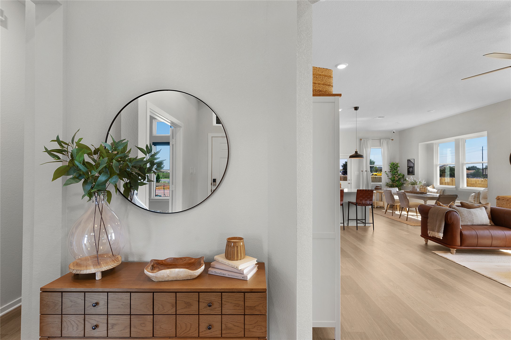 13717 Tucker Hedge Pass Elgin, TX 78621 - Photo 4 of 35 REPRESENTATIVE PHOTO