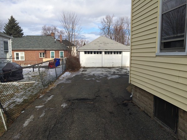 170 Goodwin Street Springfield, MA 01151 - Photo 27 of 28