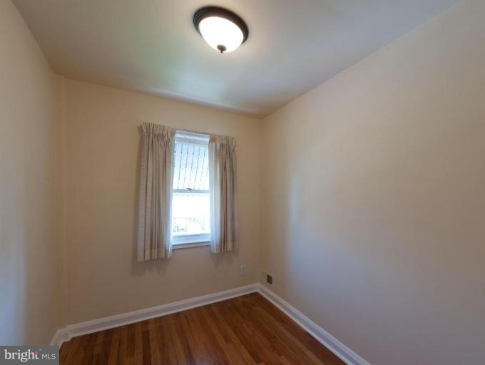 6926 Broening Road Dundalk, MD 21222 - Photo 9 of 14 Bedroom #3