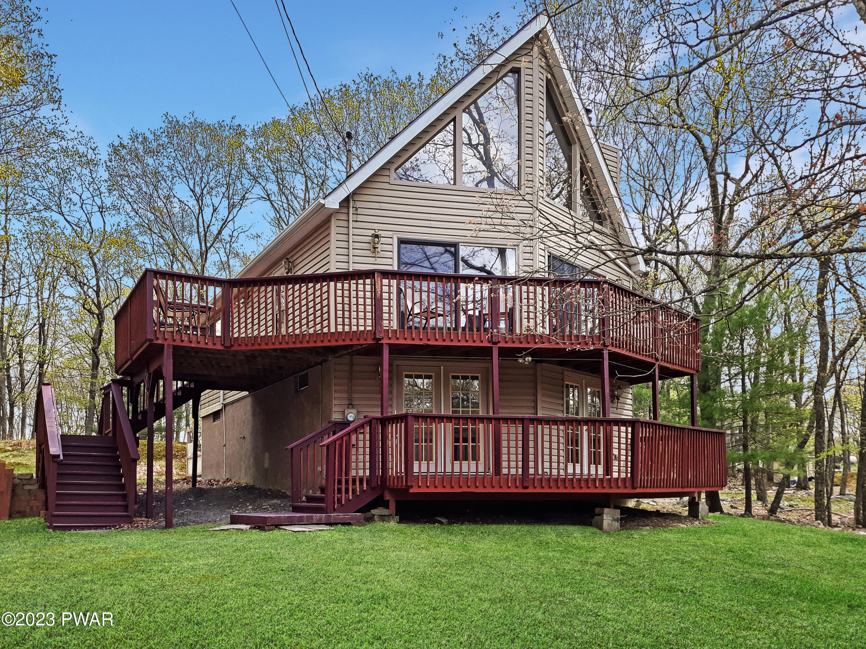 124 Autumn Road Dingmans Ferry, PA 18328 - Photo 3 of 40 pw-231094