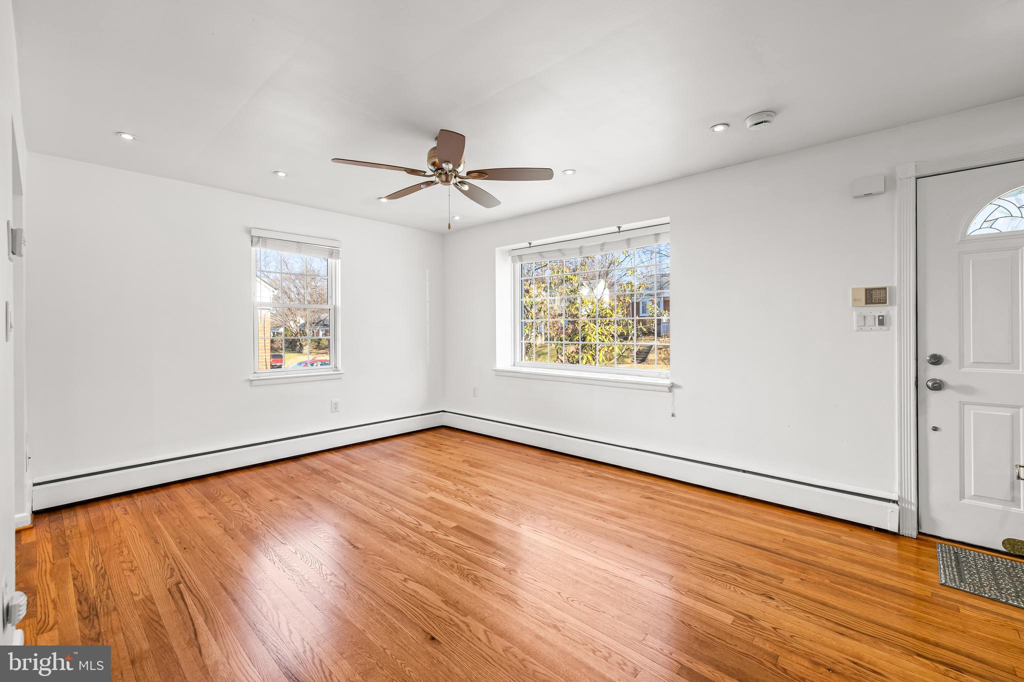 908 Olmstead Road Pikesville, MD 21208 - Photo 5 of 37