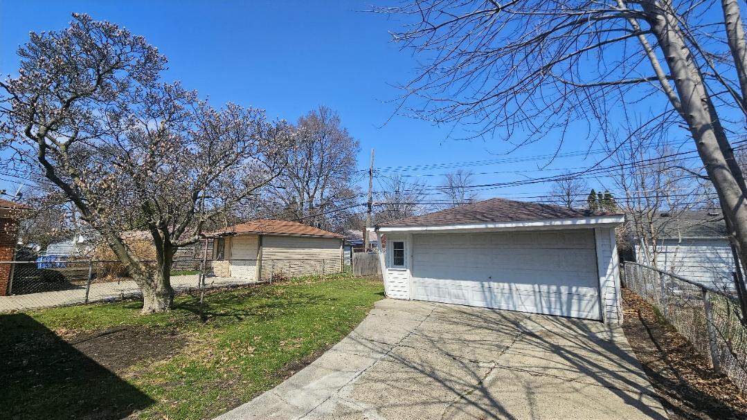 21345 Newcastle Road Harper Woods, MI 48225 - Photo 15 of 17 20260408_133856