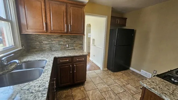 $169,900 | 21345 Newcastle Road, Harper Woods, MI 48225