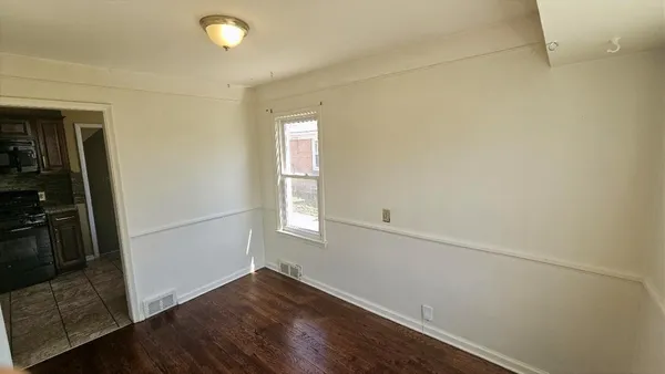 $169,900 | 21345 Newcastle Road, Harper Woods, MI 48225