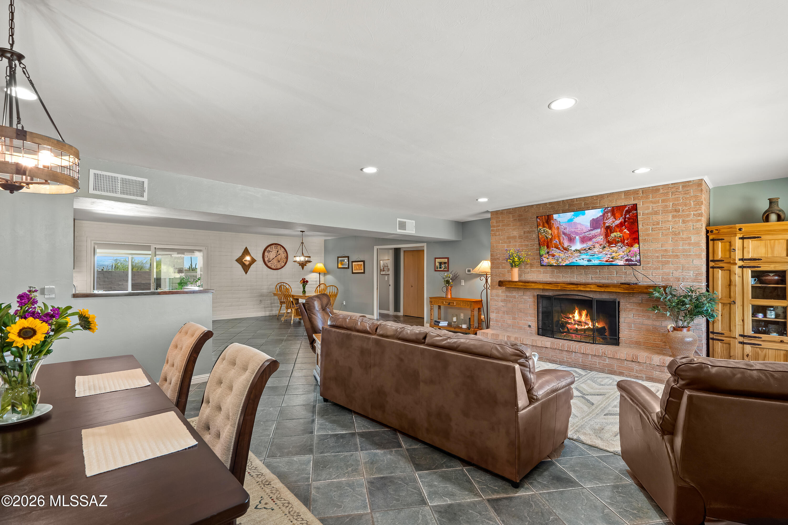 7005 North Wade Road Tucson, AZ 85743 - Photo 4 of 50 Great Room