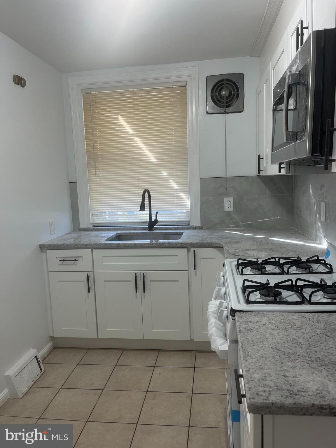 4252 M Street Philadelphia, PA 19124 - Photo 11 of 31 Gallery Image 11
