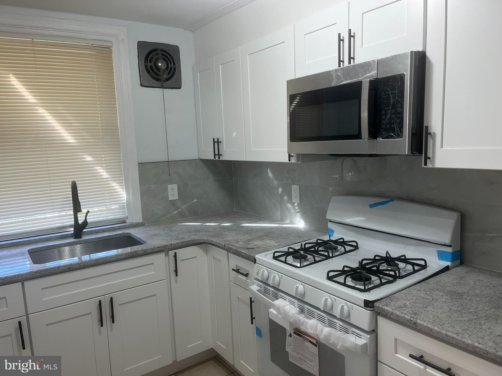 4252 M Street Philadelphia, PA 19124 - Photo 13 of 31 Gallery Image 13