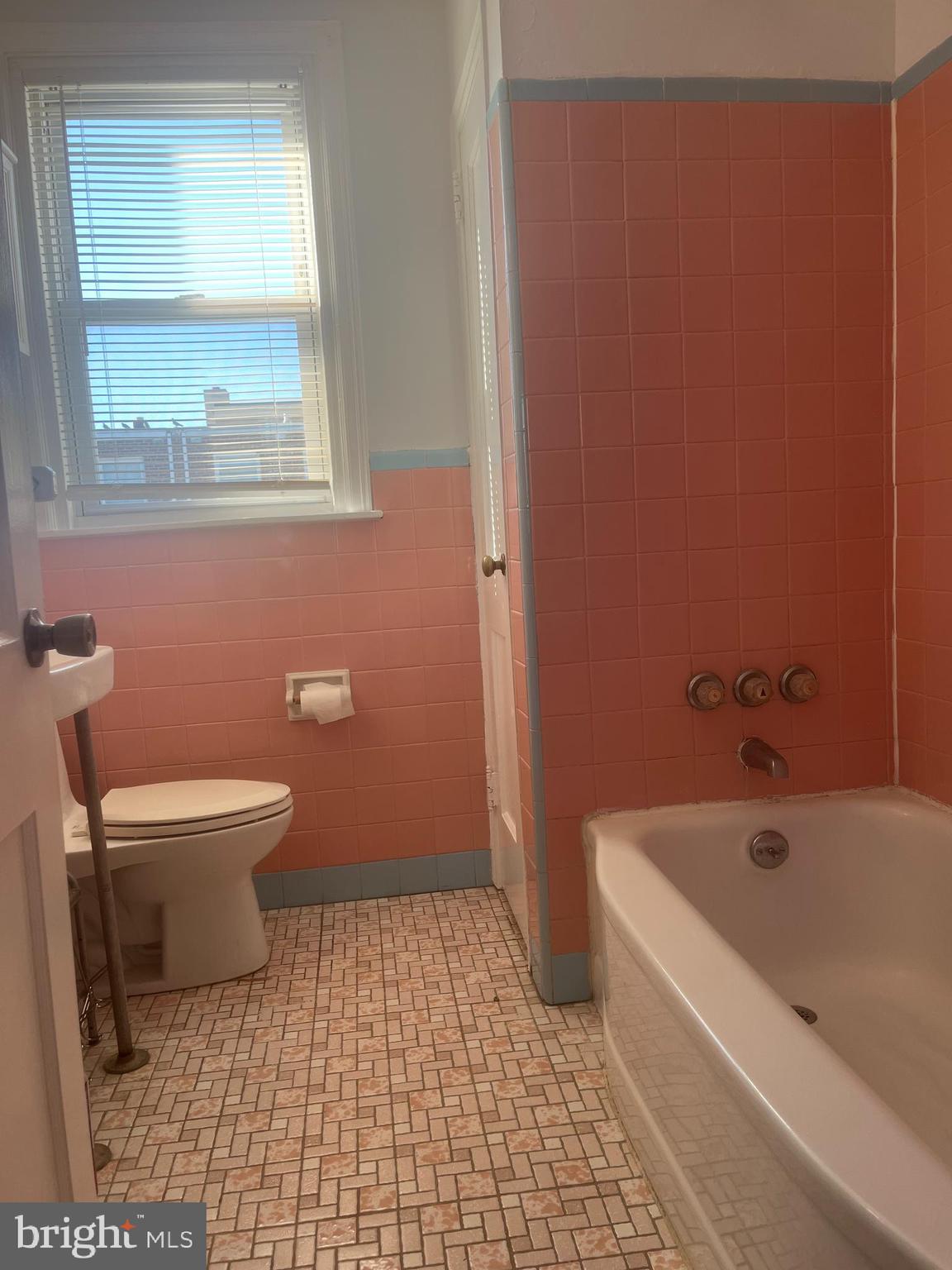 4252 M Street Philadelphia, PA 19124 - Photo 15 of 31 Gallery Image 15