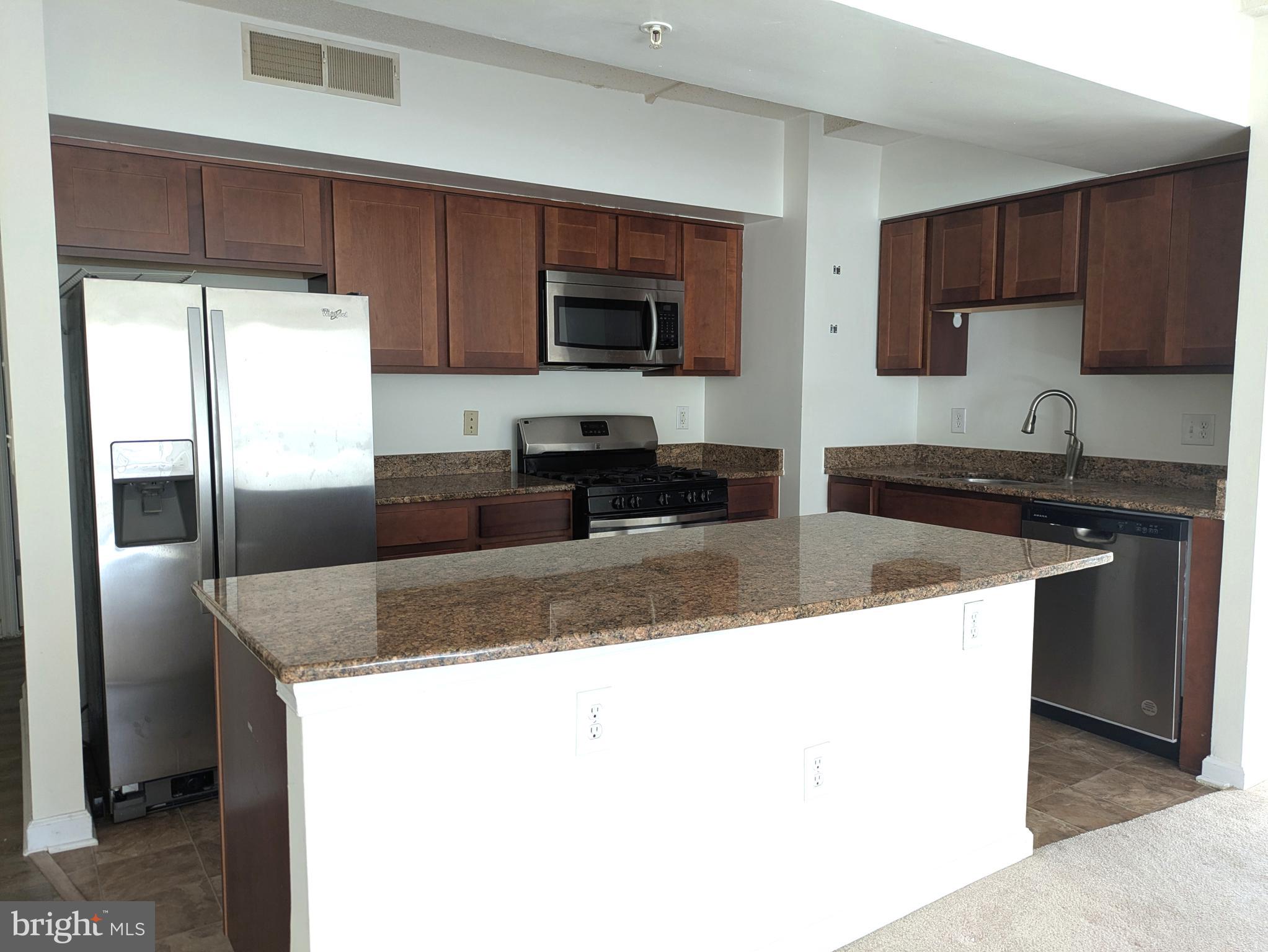 7915 Eastern Avenue Northwest, Unit 216 Silver Spring, MD 20910 - Photo 7 of 35