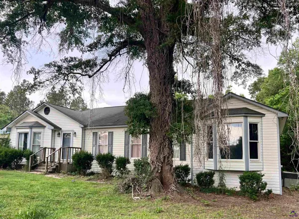 $179,000 | 46 Ray Roderick Road, Eastman, GA 31023