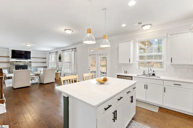 $465,000 | 809 Jadeite Way, Duncan, SC 29334