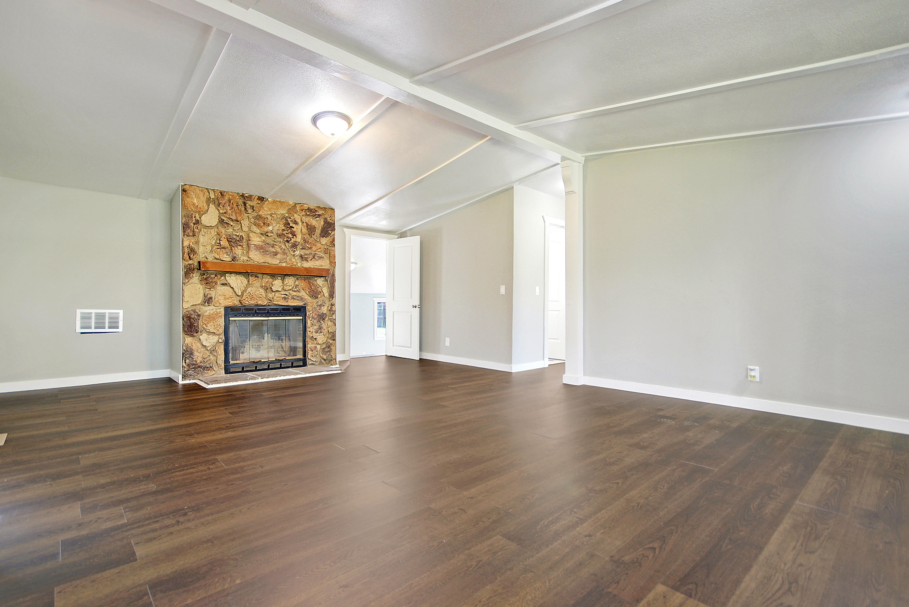 108 Messina Street Moncks Corner, SC 29461 - Photo 4 of 54 CREM_108 Messina_015