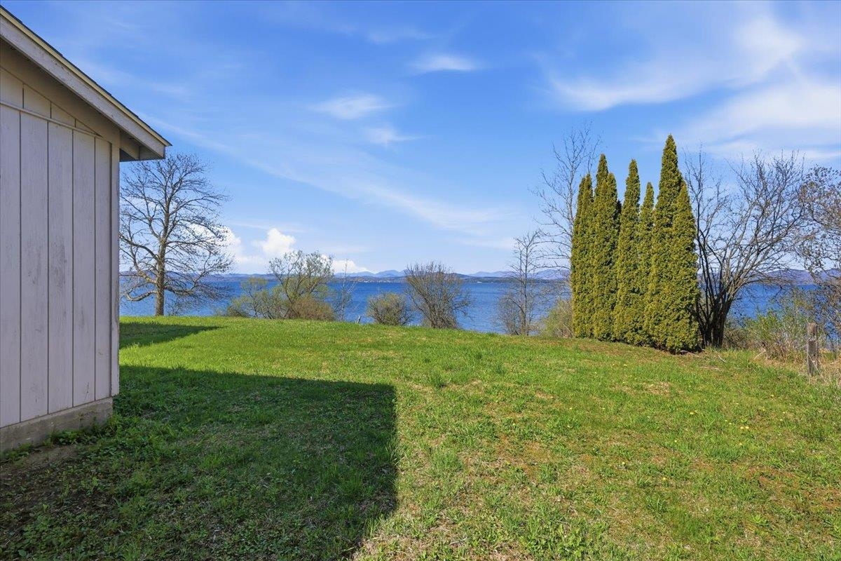 481 Hills Point Road Charlotte, VT 05445 - Photo 21 of 57