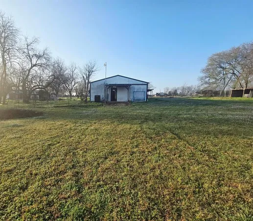 $265,000 | 5180 Farm To Market Road 1569, Farmersville, TX 75442