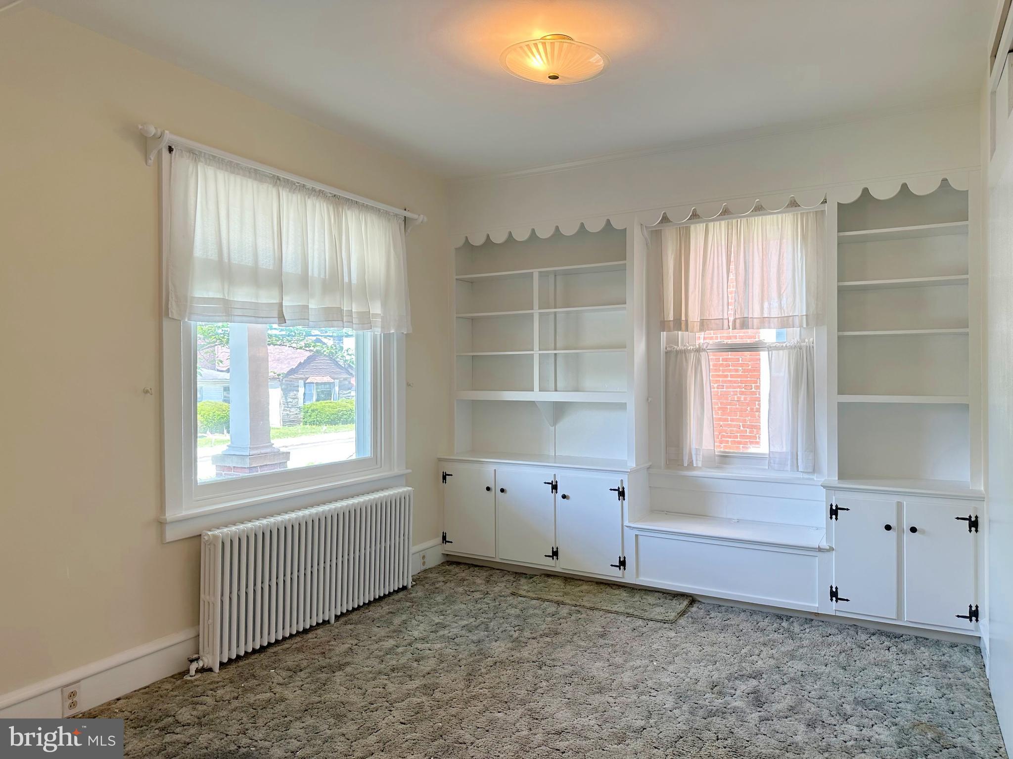 634 Main Street Red Hill, PA 18076 - Photo 22 of 34 an empty room with a window