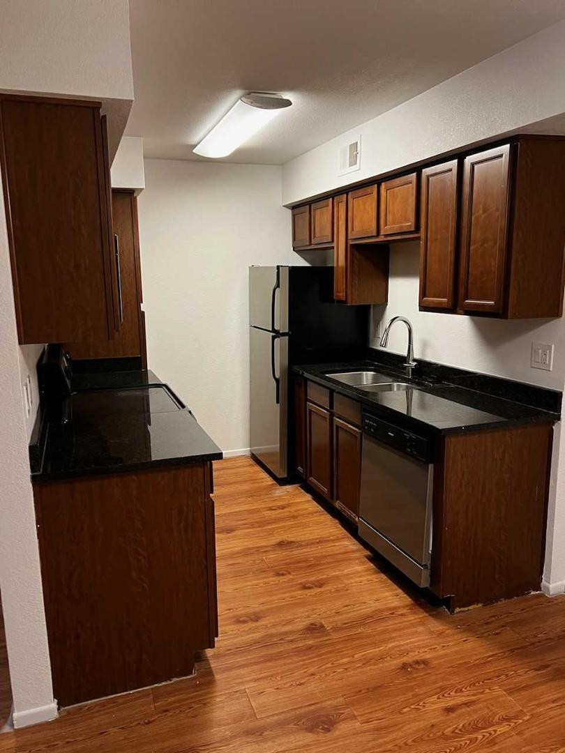 2625 East Indian School Road, Unit 221 Phoenix, AZ 85016 - Photo 6 of 9 Photo #6