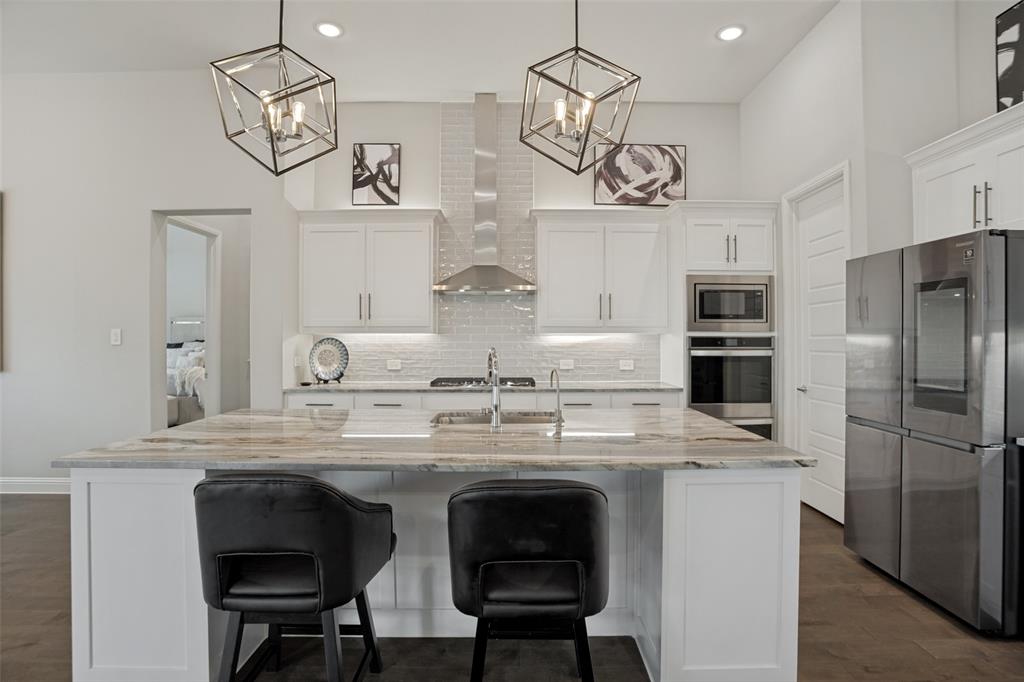 1036 Boardwalk Road Allen, TX 75013 - Photo 9 of 36
