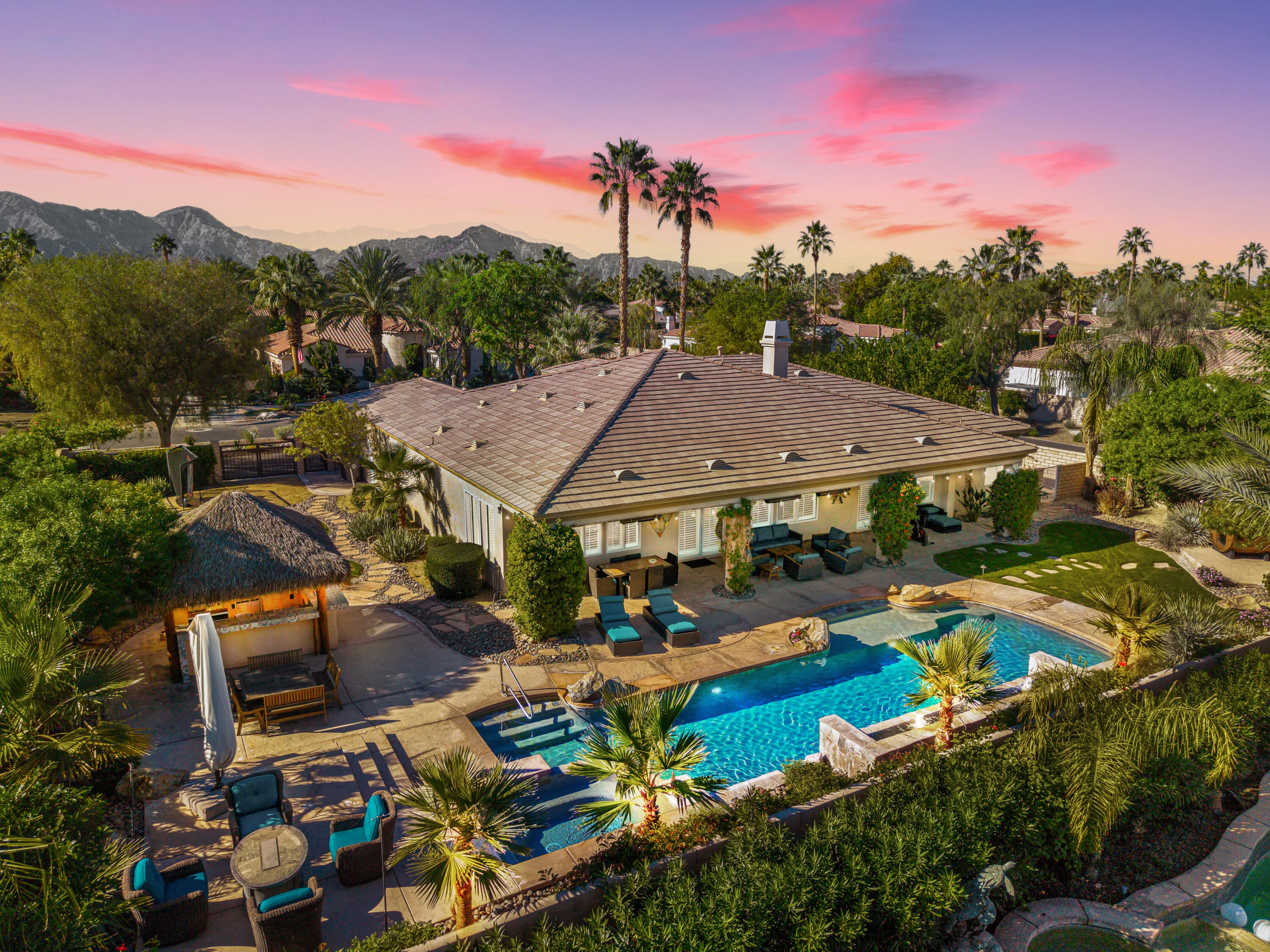 a view of a house with a big yard