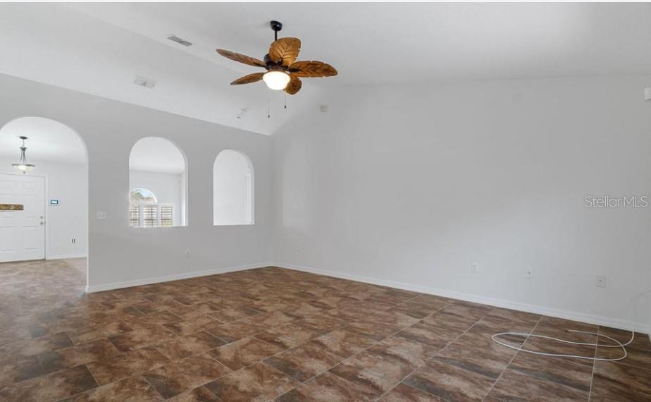12411 Convent Garden Road Brooksville, FL 34613 - Photo 10 of 49 Gallery Image 10