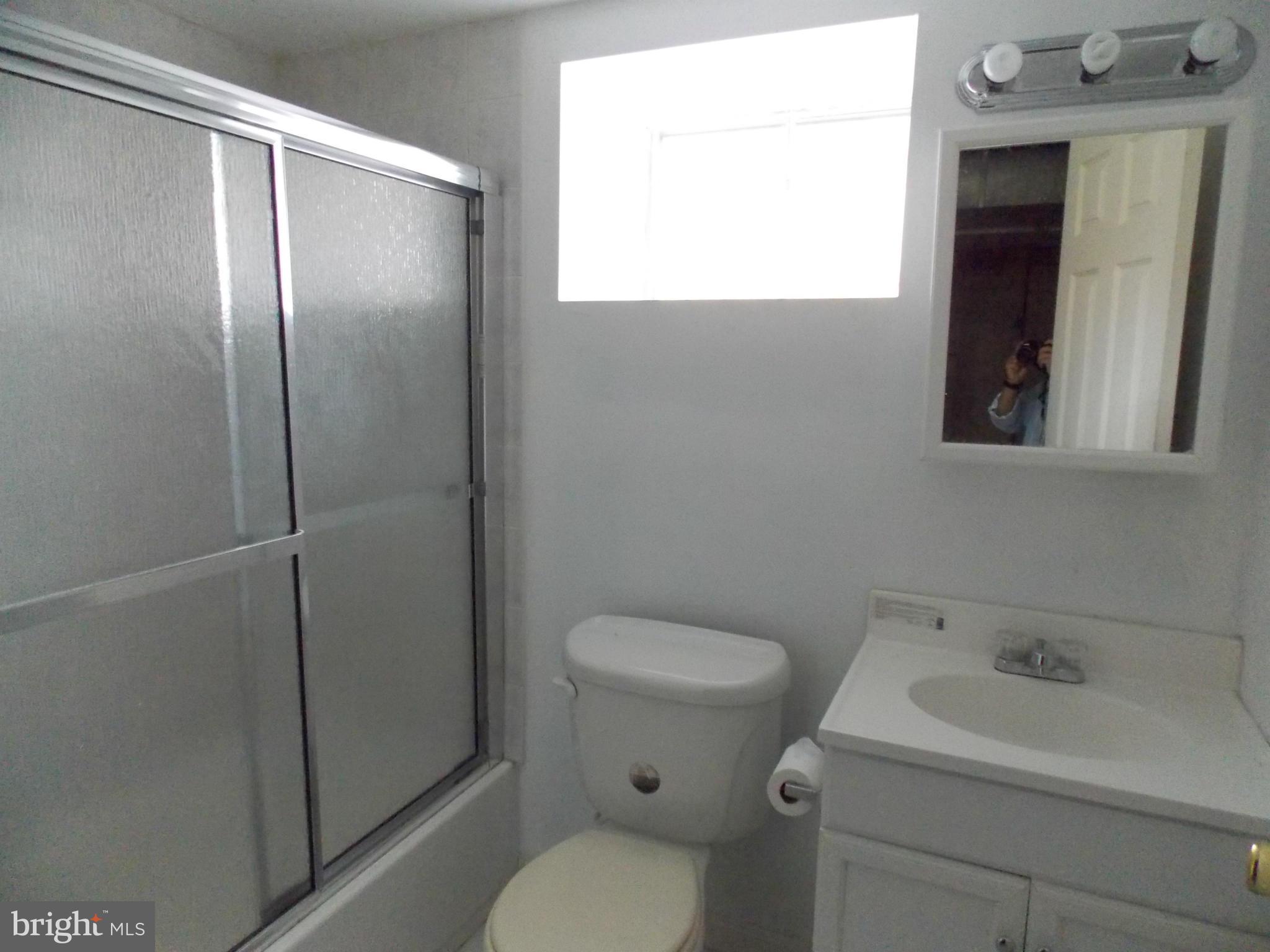 11000 Inwood Avenue Silver Spring, MD 20902 - Photo 12 of 12 Bathroom #3