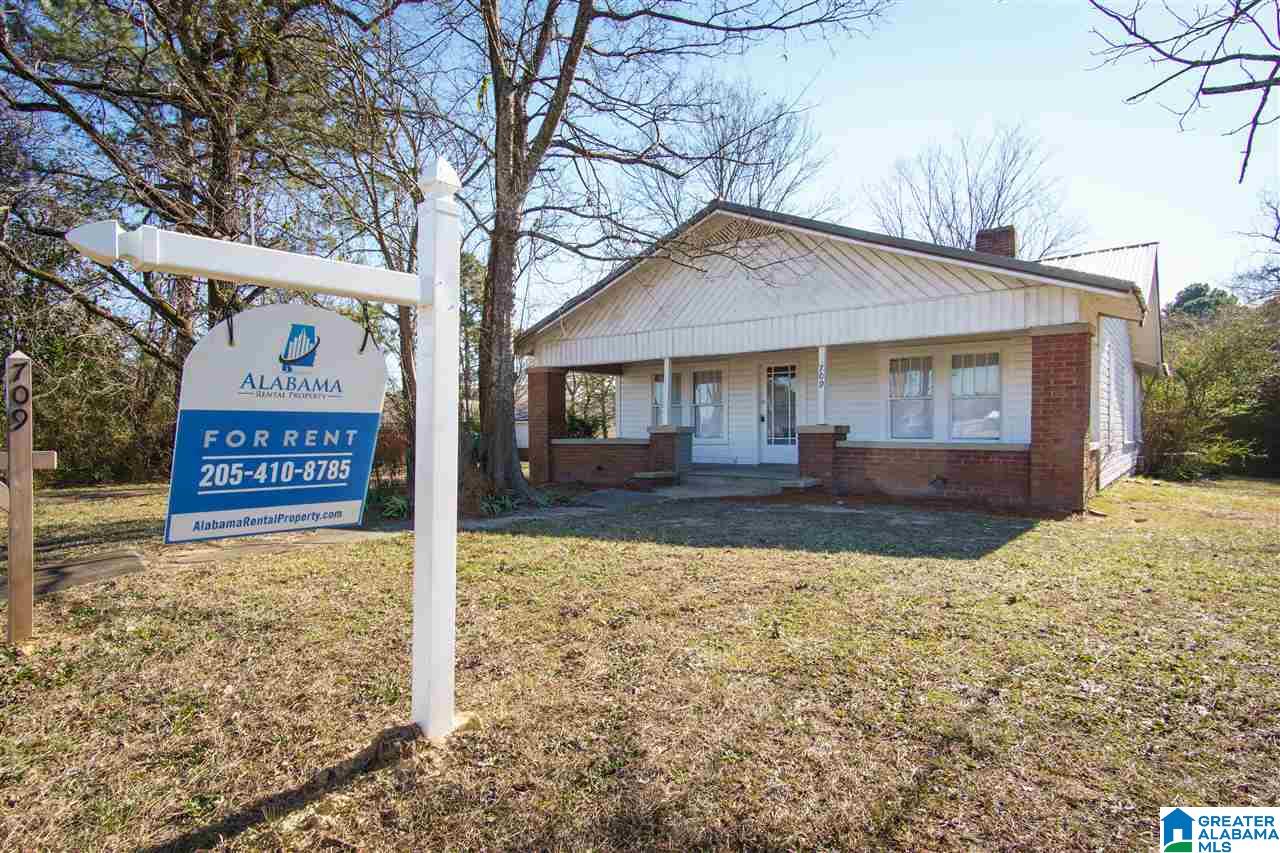 709 9th Street Pleasant Grove, AL 35127 - Photo 1 of 30