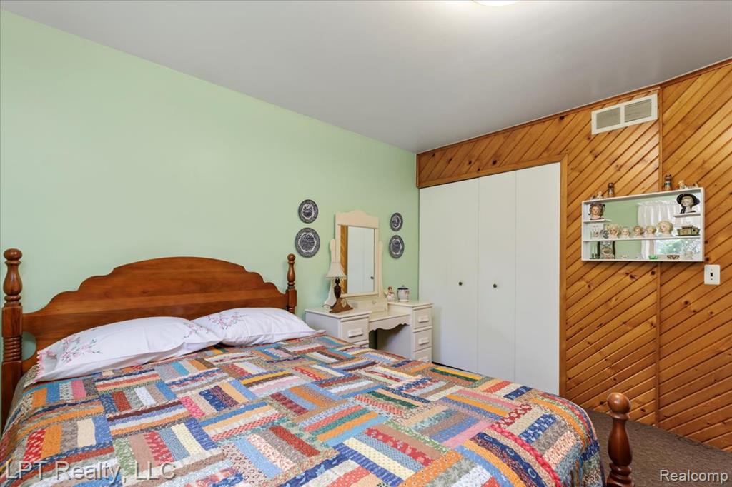 50422 Spruce Drive Chesterfield, MI 48047 - Photo 14 of 29