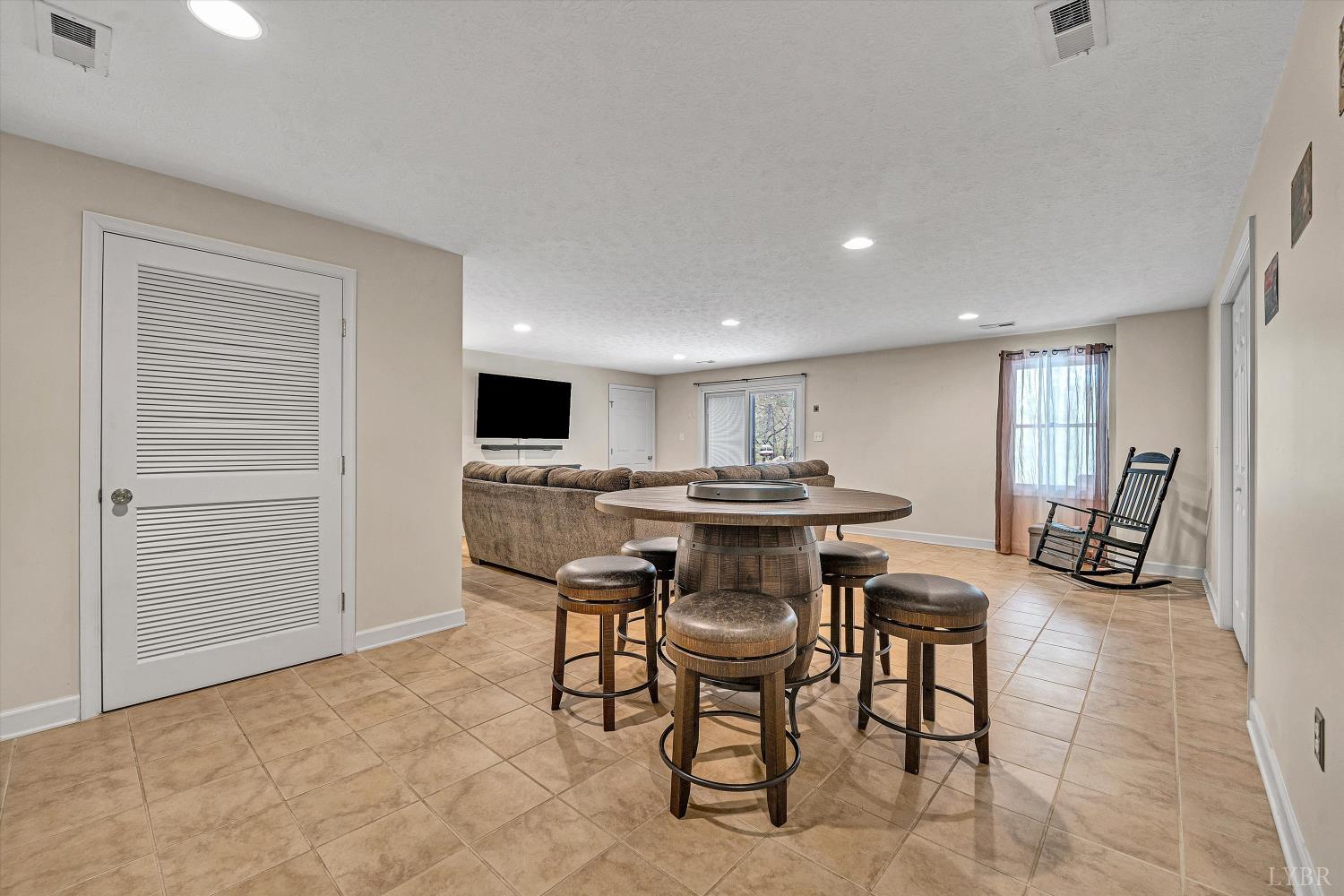 1681 Diamond Hill Road Moneta, VA 24121 - Photo 31 of 48 Gallery Image 31