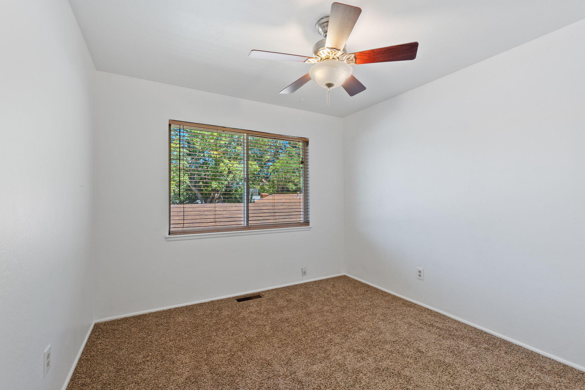 5039 Bidwell Road Redding, CA 96001 - Photo 24 of 41 25-web-or-mls-BiggerFlow Real Estate Med