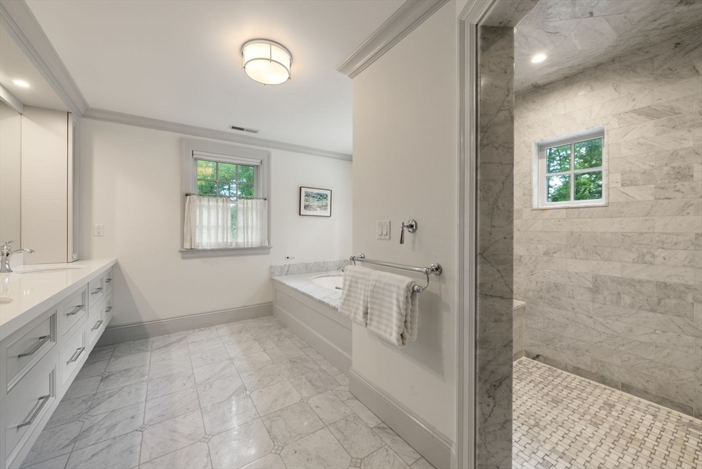 25 Kenilworth Road Wellesley, MA 02482 - Photo 19 of 42