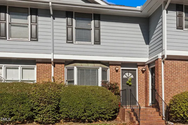 $289,990 | 123 Old Cooper Square, Unit M3, Chapel Hill, NC 27517
