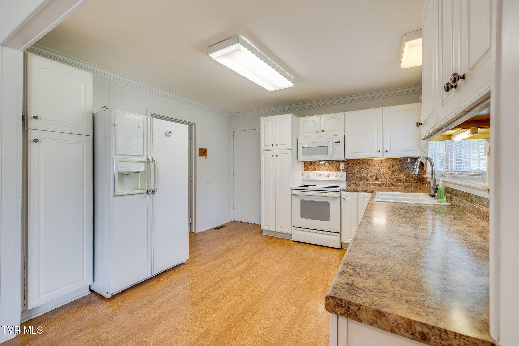 812 Kendrick Creek Road Kingsport, TN 37663 - Photo 13 of 30 013