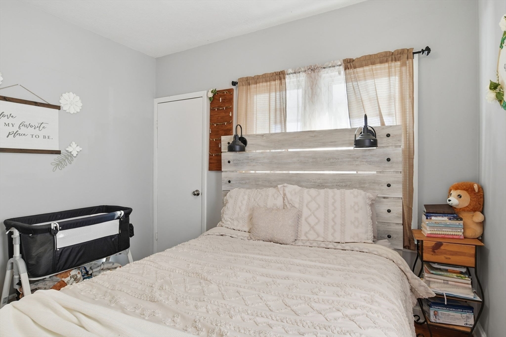 200 El Paso Street Springfield, MA 01104 - Photo 23 of 34