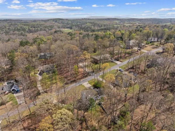 $399,900 | 145 Thornwood Drive Southeast, Calhoun, GA 30701