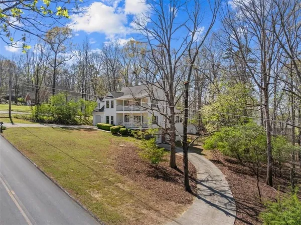 $399,900 | 145 Thornwood Drive Southeast, Calhoun, GA 30701