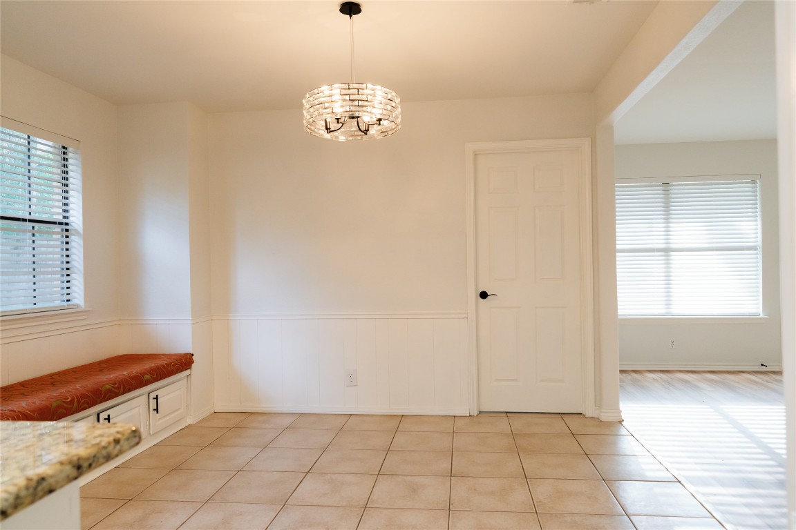 13002 Cedarhurst Circle Austin, TX 78729 - Photo 14 of 40