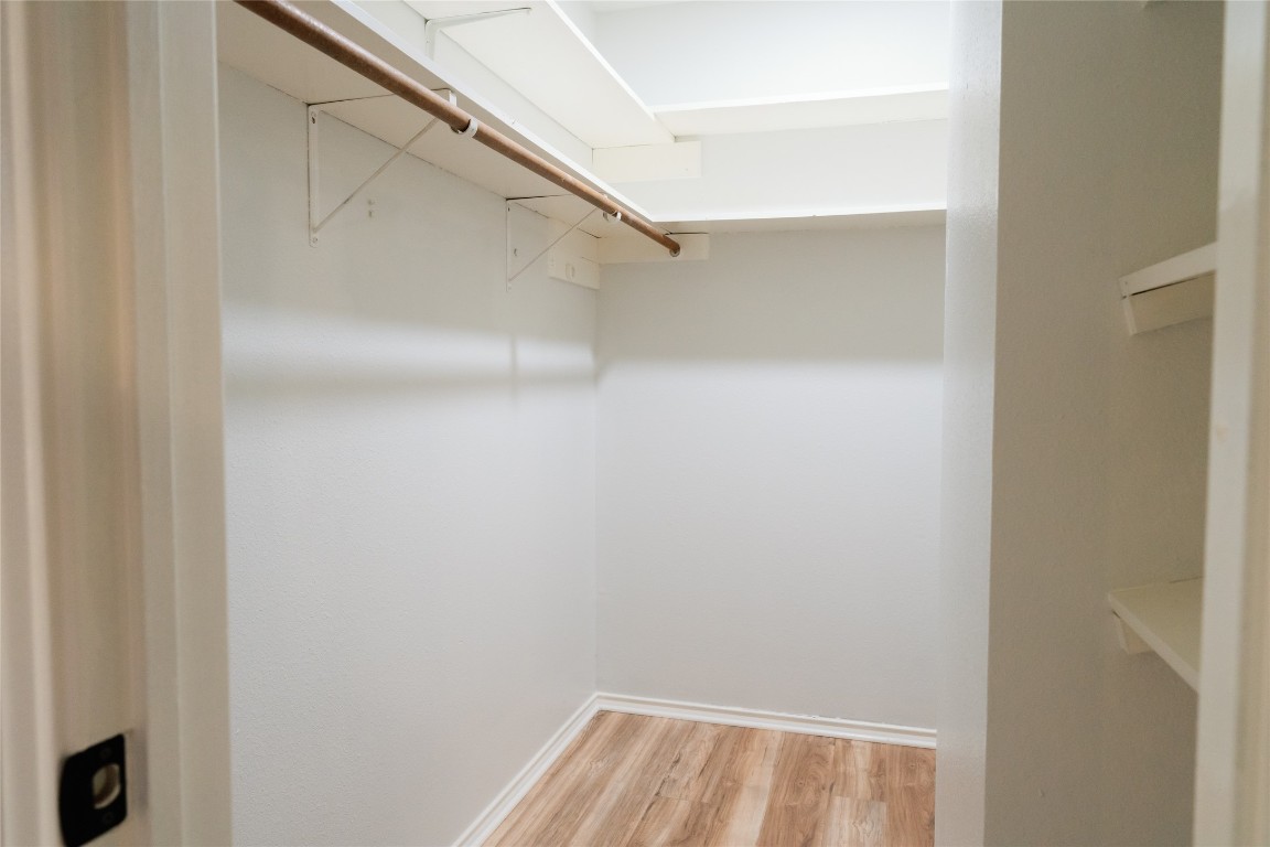 13002 Cedarhurst Circle Austin, TX 78729 - Photo 34 of 40 a view of small space