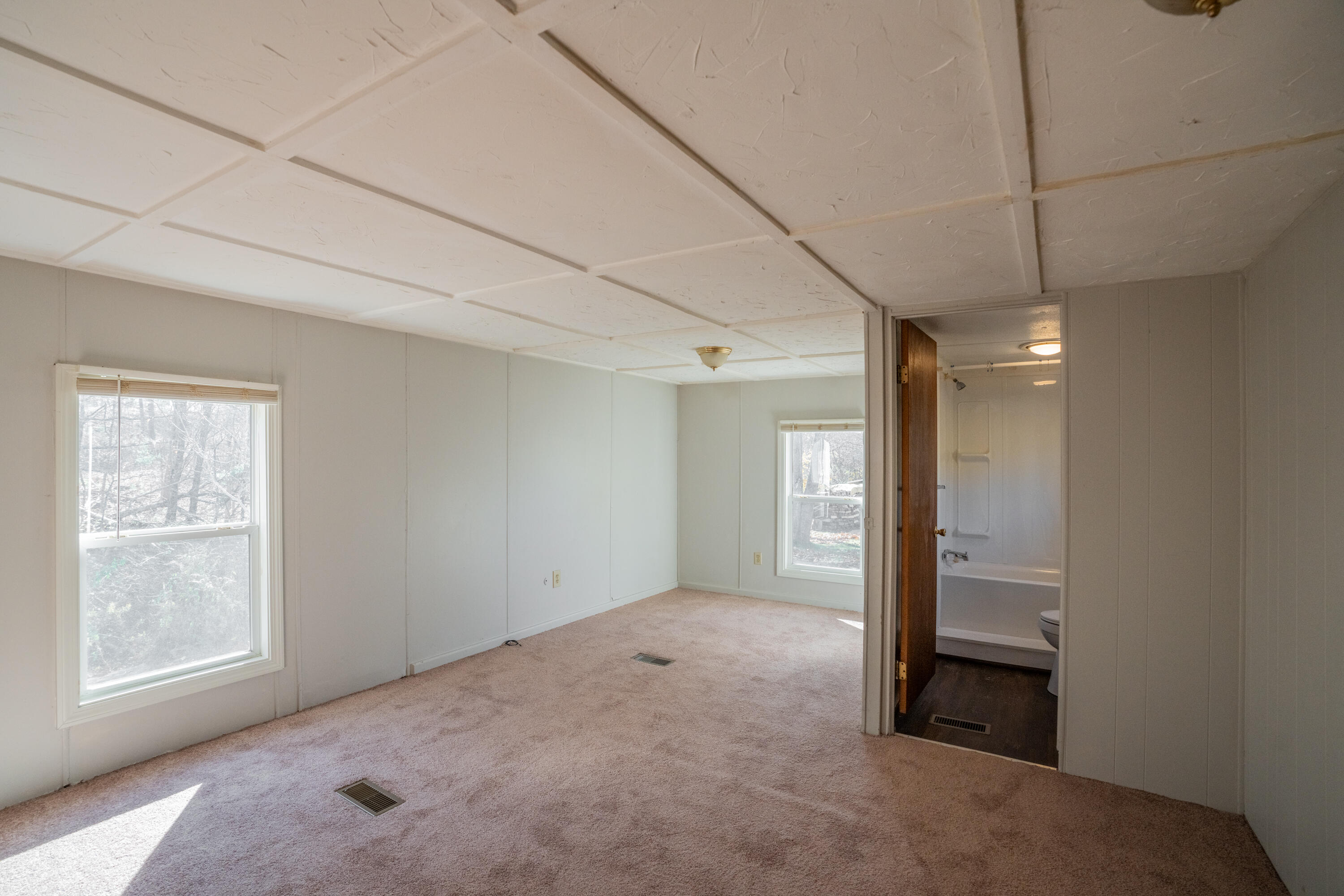 29 Hall Road Woolwich, ME 04579 - Photo 18 of 42 29 Hall Road Woolwich 018