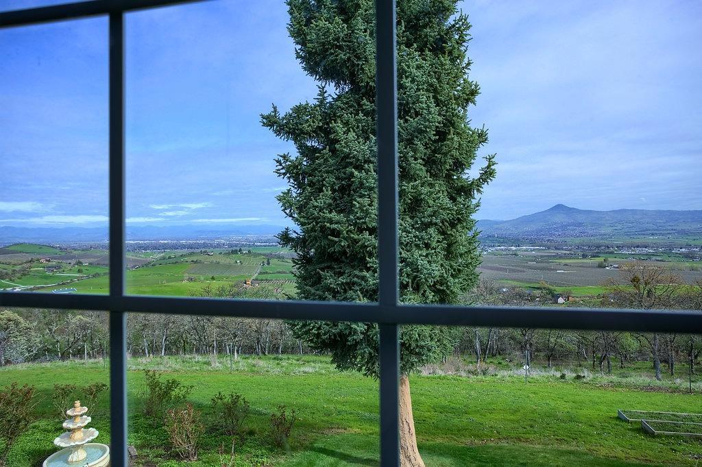 3996 Pioneer Road Medford, OR 97501 - Photo 27 of 35 Additional Photo