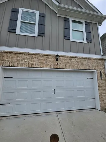 $2,400 | 7490 Knoll Hollow Road, Lithonia, GA 30058