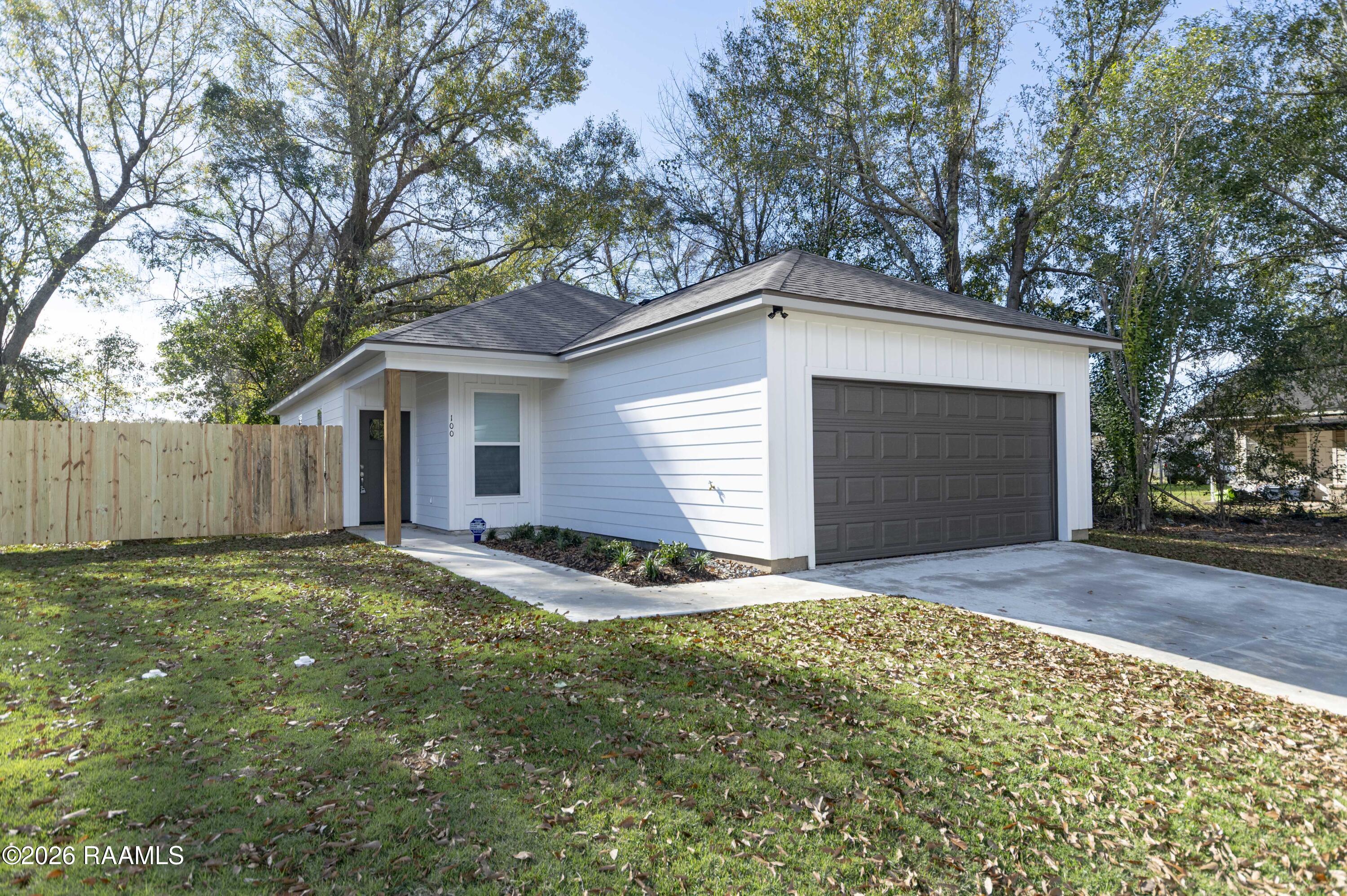 100 Jantz Lafayette, LA 70506 - Photo 2 of 20 100 Front 1