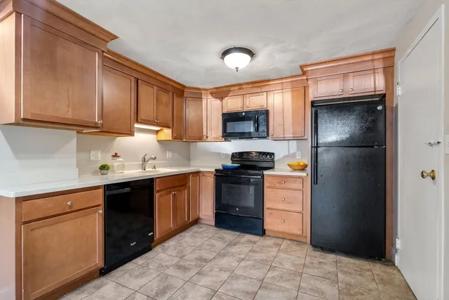 $2,450 | 1105 Lexington Street, Unit 41, Waltham, MA 02452